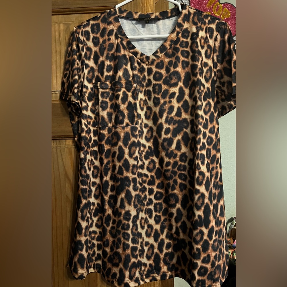 Animal print top